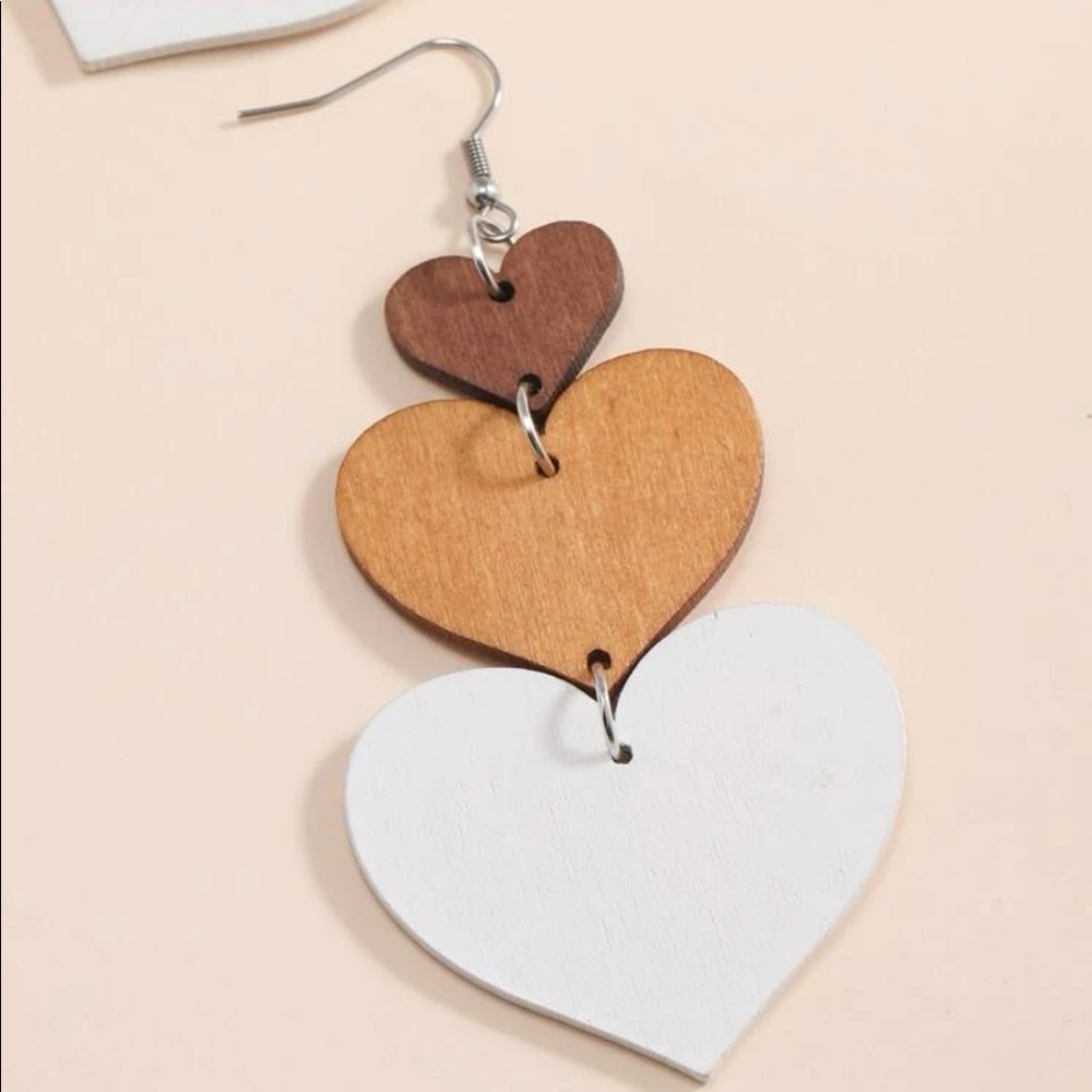 💚3/$21💚 Wooden Heart Dangle Earrings